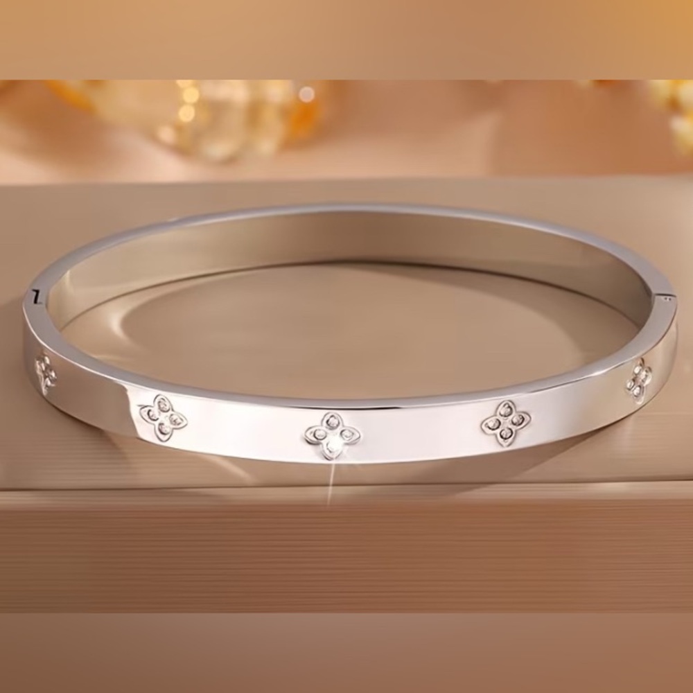 Silver Stainless Steel Four Leaf Clover with Cubic Zirconia Bangle Bracelet - Picture 2 of 3